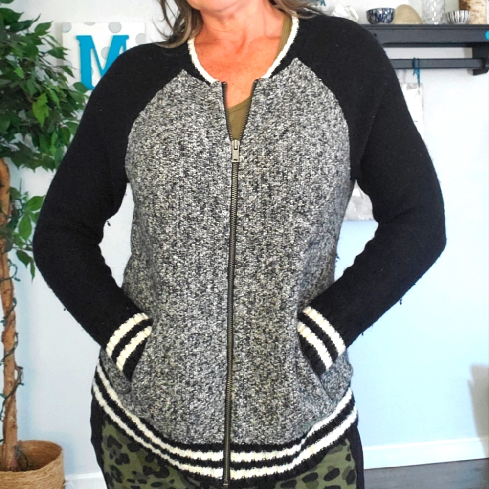 AMERICAN EAGLE wool blend boucle varsity zip sweater jacket L